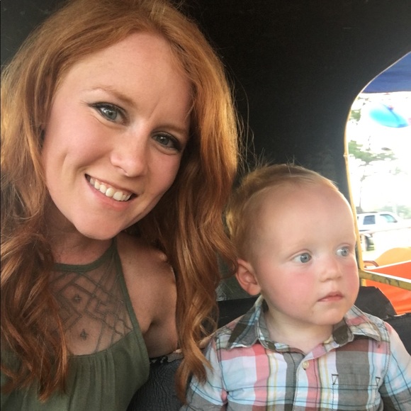 Meet your Posher, Cheyenne - Picture 1 of 1